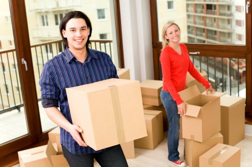 Expert unpacking professionals handling boxes in Waterloo